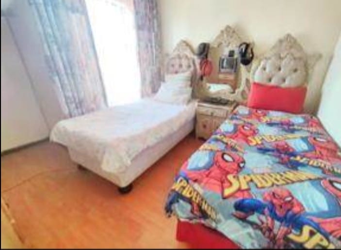 7 Bedroom Property for Sale in Mdantsane Nu 17 Eastern Cape